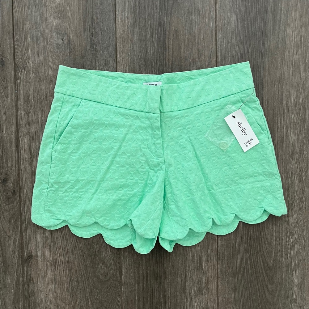 Crown & Ivy Shelby Scalloped Shorts Mint Green Textured Jacquard Size 2 NWT